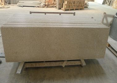 Gelber Granit-Stein deckt 2700kg-/m-³granit-Dichte 20/starke 30mm mit Ziegeln